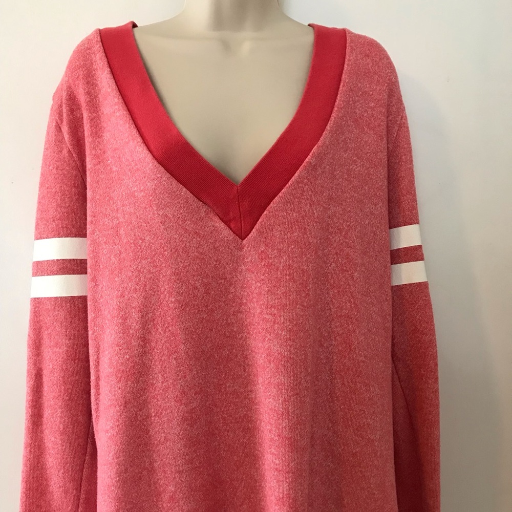 PINK Sweatshirt